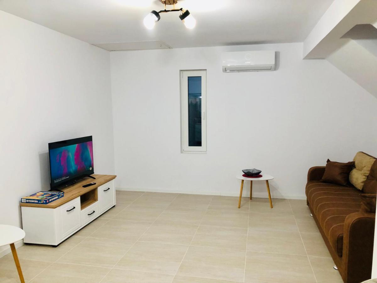 New And Modern Apartments In Villa, Near City Center M36 Temeşvar Dış mekan fotoğraf