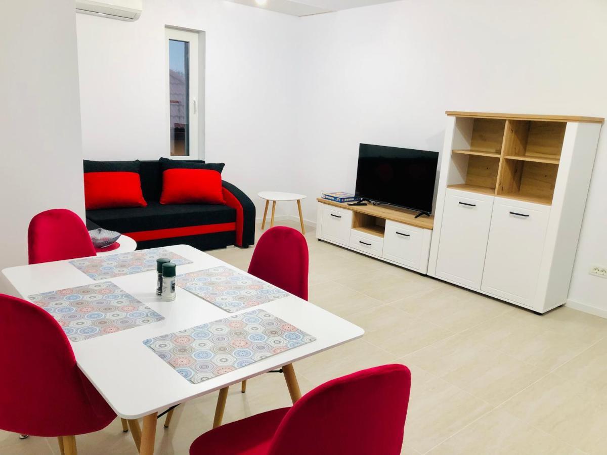 New And Modern Apartments In Villa, Near City Center M36 Temeşvar Dış mekan fotoğraf