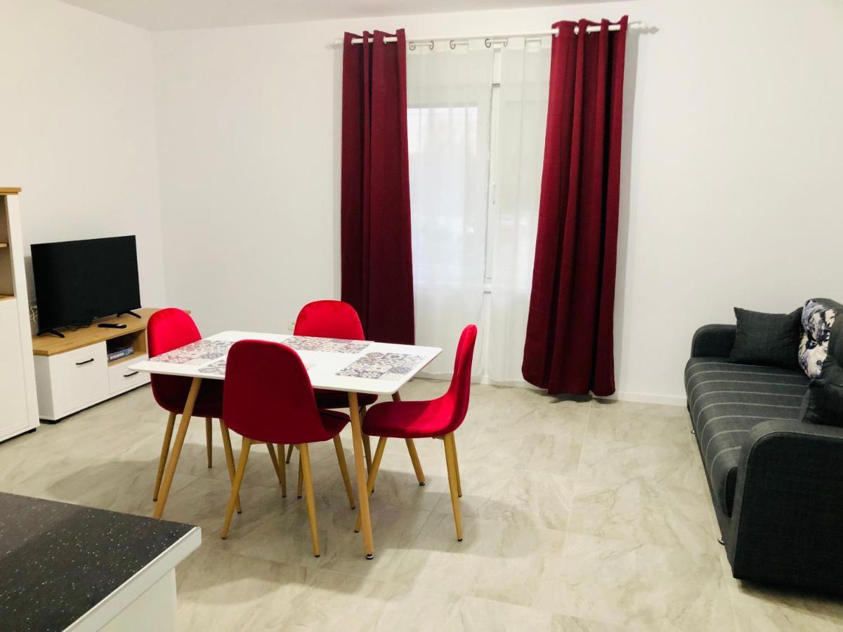 New And Modern Apartments In Villa, Near City Center M36 Temeşvar Dış mekan fotoğraf